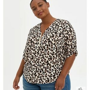 Torrid 3/4 Sleeve Harper Zip Front Pullover Blouse 2X ONLY AVAILABLE !